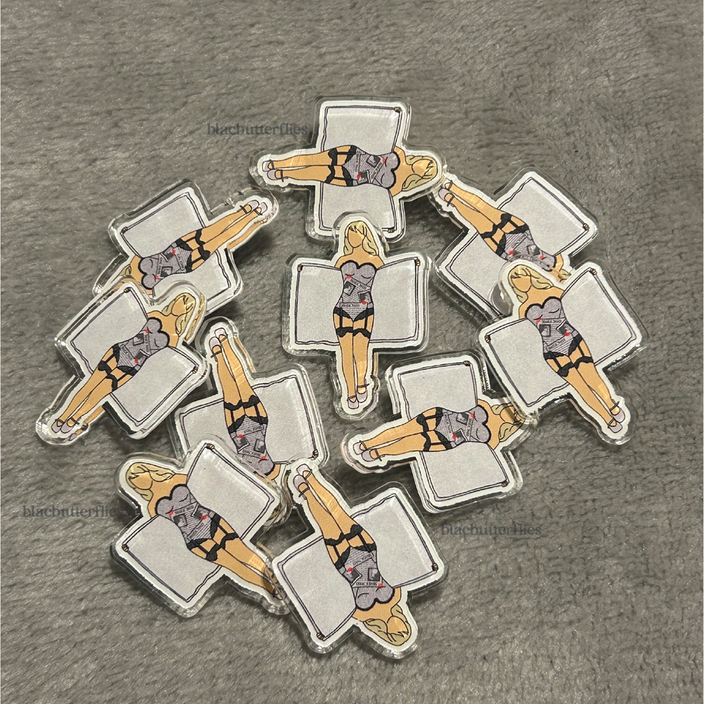 Recycled Acrylic Towel Outfit Pin Badges